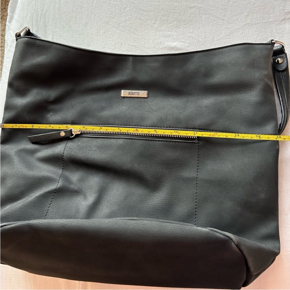 ROOTS Genuine Leather Florence Hobo Bucket Purse/Bag-Black-NWOT 🖤 - Picture 8 of 14